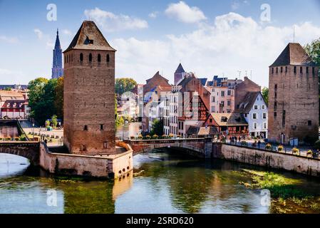Ponts couverts, Pont couverts, dans le quartier petite France. Strasbourg, Bas-Rhin, Grand est, France, Europe Banque D'Images