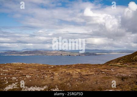 Vue sur les falaises de Horn Head dans le comté de Donegal en Irlande. Banque D'Images