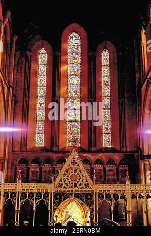 Intérieur de l'Église vitraux afghane, Colaba, Mumbai, Maharashtra, Inde, Asie Banque D'Images