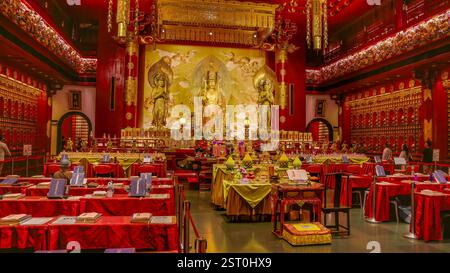 vue latérale de l'intérieur du temple et musée de relique de la dent de bouddha Banque D'Images