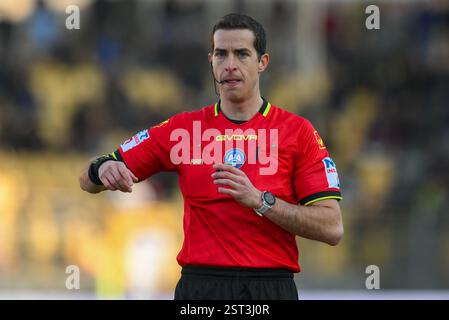 Castellammare di Stabia, Italie. 16 février 2025. Arbitre Giovanni Ayroldi lors du match de Serie B entre la SS Juve Stabia et Cosenza Calcio au Stadio Romeo menti, Castellammare di Stabia, Italie, le 16 février 2025. Crédit : Nicola Ianuale/Alamy Live News Banque D'Images