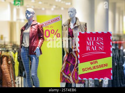 Essen, Rhénanie-du-Nord-Westphalie, Allemagne - Themenfoto : vente au détail en crise, fermeture de magasin, la maison de couture Sinn dossiers pour l'insolvabilité pour la quatrième fois et Banque D'Images