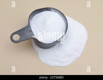 Le lactate de zinc est un composé chimique, un sel de zinc et d'acide lactique Banque D'Images