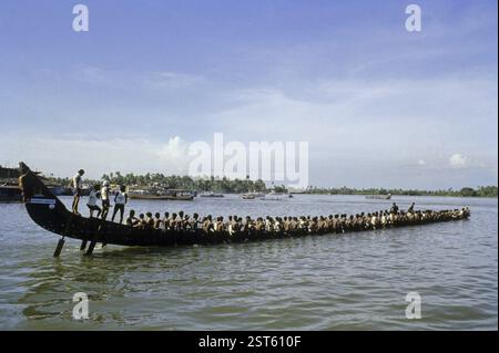 Nehru Boat Race Festivals, The Onam Snake Boat Race, jalostavam pour haripad Subramanya Temple, Alappuzha, Kerala, Inde, Asie Banque D'Images