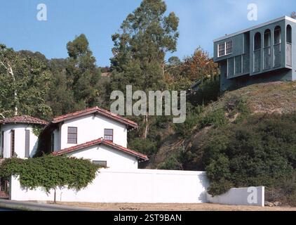 Los, Angeles, CA, États-Unis, approx. 1990. Maisons dans le quartier Hollywood. Banque D'Images