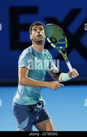 Aziz Dougaz de Tunisie lors du Qatar ExxonMobil Open 2025, ATP 500