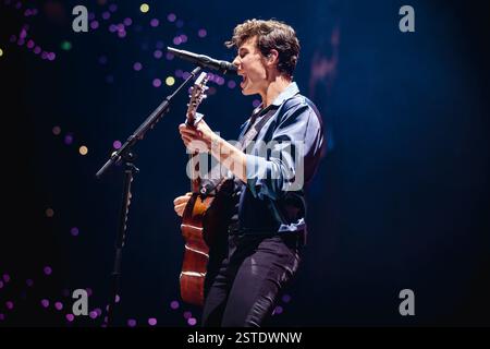 Shawn Mendes se produisant à l'O2 Arena de Londres le 16 avril 2019 Banque D'Images