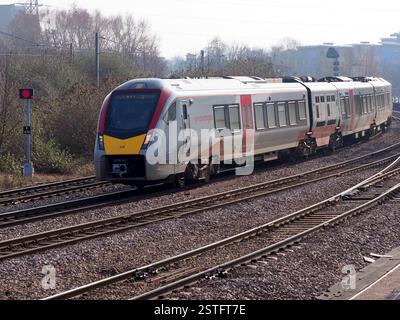 Greater Anglia Class 755 FLIRT approche Peterborough, février 2025 Banque D'Images