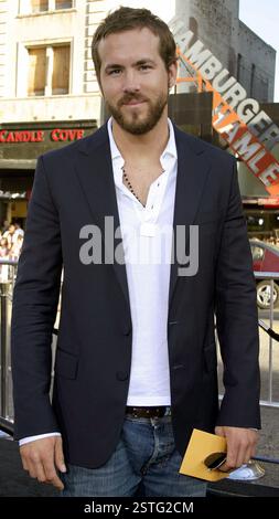 Ryan Reynolds à la première de Los Angeles de Batman Begins qui s'est tenue au Grauman's Chinese Theater à Hollywood, États-Unis, le 6 juin 2005. Banque D'Images