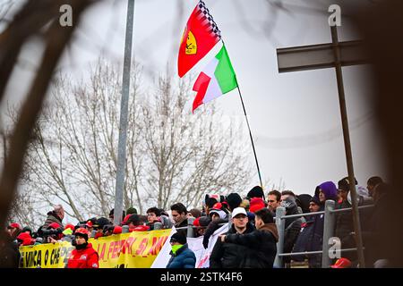 Maranello, Italie. 19 février 2025. Supporters de Ferrari pendant le shakedown - Ferrari SF-25, championnat de formule 1 à Maranello, Italie, 19 février 2025 crédit : Agence photo indépendante/Alamy Live News Banque D'Images