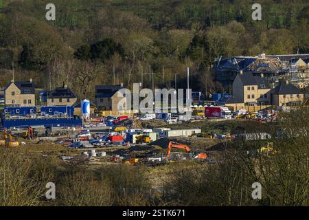 Construire des maisons dans la vallée rurale pittoresque (nouvellement construit, perte de terrain vert et champs) - Burley-in-Wharfedale, West Yorkshire Angleterre Royaume-Uni Banque D'Images