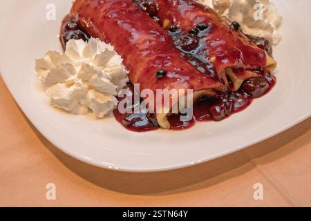 Deux crêpes crème Banque D'Images