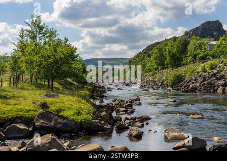 Pennine Way et River Tees entre Bleabeck Force et High Force, près de Bowlees, comté de Durham, Angleterre, Royaume-Uni Banque D'Images