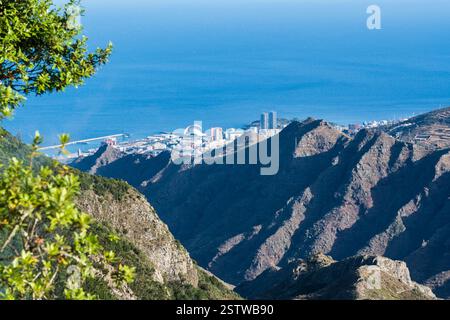 Paysage de montagne. Vue depuis le pont d'observation : Mirador Pico del Ingles. Banque D'Images