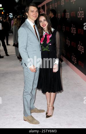 Paul Dano et Zoe Kazan à la projection de 'Okja' le 8 juin 2017 à New York Banque D'Images