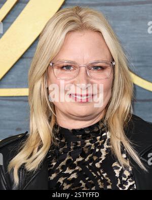 HOLLYWOOD, LOS ANGELES, CALIFORNIE, États-Unis - 19 FÉVRIER : Mary Lynn Rajskub arrive à la première de Los Angeles de la série Paramount+ '1923' saison 2 qui a eu lieu au Harmony Gold Theater le 19 février 2025 à Hollywood, Los Angeles, Californie, États-Unis. (Photo de Xavier Collin/image Press Agency) Banque D'Images