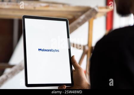 Dhaka, Bangladesh- le logo Malwarebytes est affiché sur iPad. Banque D'Images