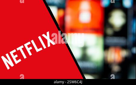 Dhaka, Bangladesh- 06 Oct 2024 : le logo Netflix est affiché sur le smartphone. Banque D'Images