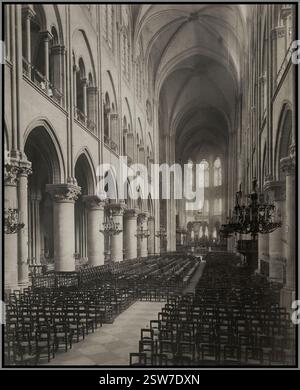 Paris. Cathédrale notre-Dame, nef 1895 image historique N&B photographe : X. Phot. (Français) Éditeur : Giraudon (français, créé en 1877-présent) date de construction : 1163-1345 date de la photographie : CA. 1877-CA. 1895 localisation : Europe : France ; Paris. Notre-Dame de Paris, souvent appelée simplement notre-Dame, est une cathédrale catholique médiévale, d'architecture gothique française. L'Île de la Cité, dans le 4ème arrondissement de Paris, France Banque D'Images