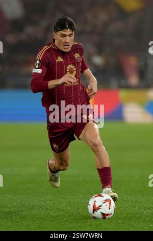 Rome, Italie. 20 février 2025. Eldor Shomurodov de L'AS Roma lors du match de football de l'Europa League entre L'AS Roma et le FC Porto au stade Olimpico à Rome (Italie), le 20 février 2025. Crédit : Insidefoto/Alamy Live News Banque D'Images