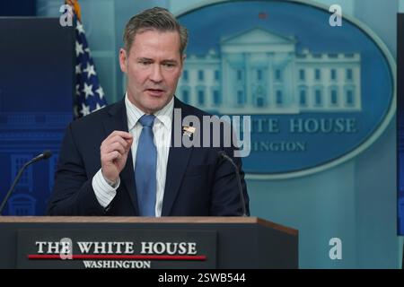 Washington, Vereinigte Staaten. 20 février 2025. Michael Waltz, conseiller à la sécurité nationale, participe au briefing quotidien à la Maison Blanche à Washington, DC, le 20 février 2025. Crédit : Chris Kleponis/CNP/dpa/Alamy Live News Banque D'Images