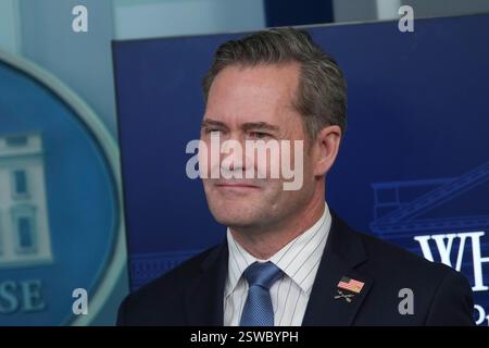 Washington, Vereinigte Staaten. 20 février 2025. Michael Waltz, conseiller à la sécurité nationale, participe au briefing quotidien à la Maison Blanche à Washington, DC, le 20 février 2025. Crédit : Chris Kleponis/CNP/dpa/Alamy Live News Banque D'Images