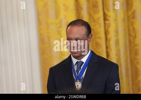 Washington, Vereinigte Staaten. 20 février 2025. Le golfeur Tiger Woods assiste à une réception du mois de l'histoire des Noirs à la Maison Blanche à Washington, DC, le 20 février 2025. Crédit : Chris Kleponis/CNP/dpa/Alamy Live News Banque D'Images