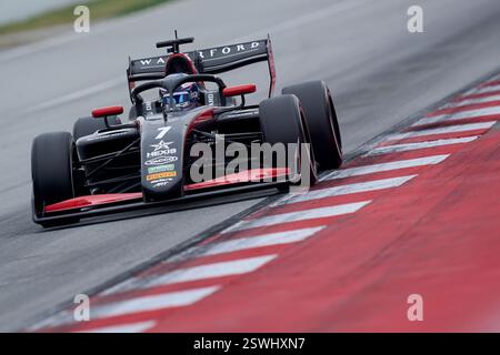 BARCELONE, ESPAGNE - 20 FÉVRIER : Laurens Van Hoepen des pays-Bas et ART Grand Prix (7) roulent sur piste lors des essais de formule 3 sur le circuit de Barcel Banque D'Images