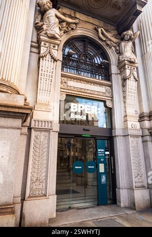 Turin, Italie - 27 novembre 2024 : BPER Banca Bank Office à Turin ou Torino, Piémont, Italie Banque D'Images