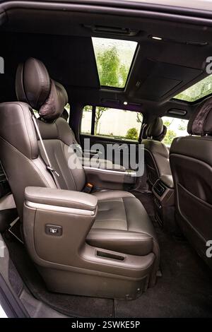 Sièges de deuxième rangée d'un véhicule électrique à autonomie prolongée Rox 01 lors d'un essai routier officiel à Shanghai, en Chine. ROX Motor est une start-up chinoise producteur de VE Banque D'Images