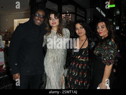 Londres, Royaume-Uni. 21 février 2025. Lois Winstone (2e à partir de la gauche) et les invités au LFW a/w THIS IS ICON 2025 The concert Charity gala, NEON194, Piccadilly, le vendredi 21 février 2025 à Londres, Angleterre, Royaume-Uni. CAP/CAN © CAN/Capital Pictures crédit : Capital Pictures/Alamy Live News Banque D'Images