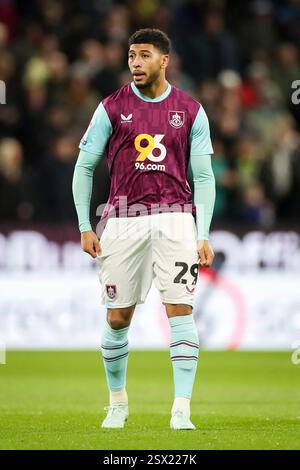 Burnley, Royaume-Uni. 21 février 2025. Milieu de terrain de Burnley Josh Laurent (29) lors du Burnley FC v Sheffield mercredi FC Skybet EFL Championship match à Turf Moor, Burnley, Angleterre, Royaume-Uni le 21 février 2025 crédit : Phil Duncan/Every second Media crédit : Every second Media/Alamy Live News Banque D'Images