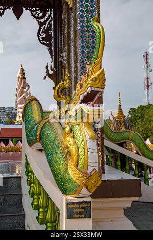 Wat Phra Yai, Bophut, Koh Samui, Thaïlande, 10 février, 2025, photo rapprochée d'un Dragon du Temple Banque D'Images