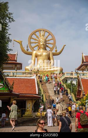 Wat Phra Yai, Koh Samui, Thaïlande, 10 février 2025, photographie de la statue du Grand Bouddha à l'extrémité nord de l'île Banque D'Images