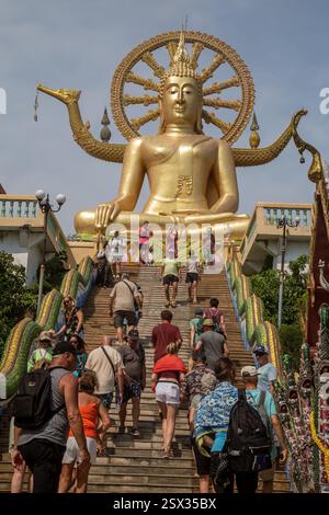 Wat Phra Yai, Koh Samui, Thaïlande, 10 février 2025, photographie de la statue du Grand Bouddha à l'extrémité nord de l'île Banque D'Images