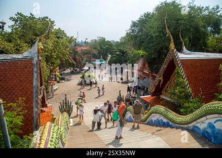 Wat Phra Yai, Bo Put, Ko Samui District, Surat Thani 84320, Thaïlande, 10 février 2025, marches au temple Big Buddha sur Koh Samui. Banque D'Images