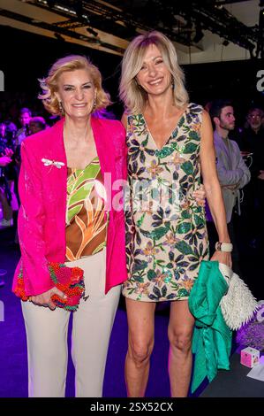 Madrid, Madrid, Espagne. 22 février 2025. MarÃ A ZURITA et SUSANNA GRISO assistent au défilé LOLA CASADEMUNT BY MAITE lors de la Mercedes Benz Fashion week Madrid à Ifema le 22 septembre 2025 à Madrid, Espagne. (Crédit image : © Oscar Manuel Sanchez/ZUMA Press Wire) USAGE ÉDITORIAL SEULEMENT! Non destiné à UN USAGE commercial ! Crédit : ZUMA Press, Inc/Alamy Live News Banque D'Images