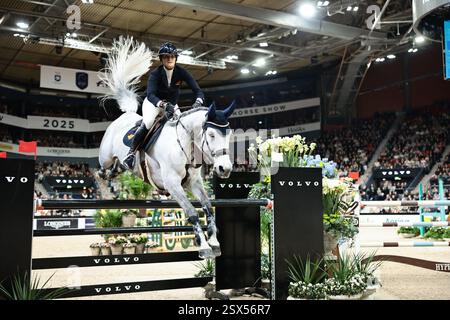 Gothenburg, Suède. 22 février 2025. Wilma Hellström de Suède avec Eleven lors du Trophée Gothenburg présenté par Volvo Cars au Gothenburg Horse Show le 22 février 2025, Gothenburg, Suède (photo de Maxime David - MXIMD Pictures) crédit : MXIMD Pictures/Alamy Live News Banque D'Images