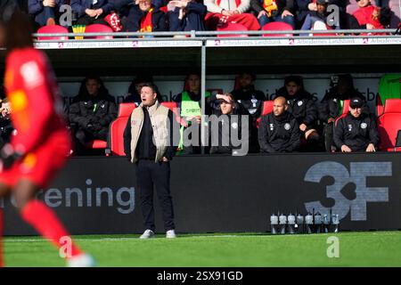 Farum, Danemark. 23 février 2025. FC Nordsjaelland moeder Soenderjyske i Superligaen paa droit à Dream Park i Farum soendag den 23. février 2025. Crédit : Ritzau/Alamy Live News Banque D'Images