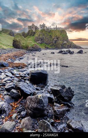 Château de Dunluce, Bushmills, Co. Antrim, Irlande Banque D'Images