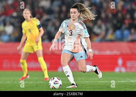 Valencia, Espagne. 21 février 2025. Teresa (3) d'Espagne photographiée lors d'un match entre les équipes nationales d'Espagne et de Belgique, a appelé les flammes rouges lors de la première journée de match dans le groupe A3 de la compétition de la Ligue des Nations féminines 2024-25, le dimanche 21 février 2025 à Valence, Espagne . Crédit : Sportpix/Alamy Live News Banque D'Images