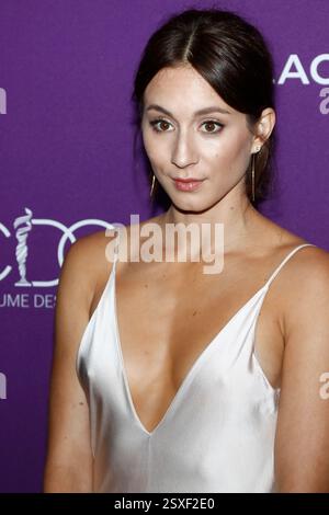 L'actrice Troian Bellisario arrive au 19e costume designers Guild Awards, CDGA, à l'hôtel Beverly Hilton de Los Angeles, USA, le 21 février 2017 Banque D'Images