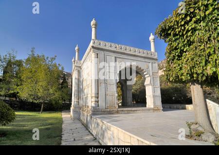 Mosquée Shahjahani dans les jardins de Babur dans la capitale de l'Afghanistan, Kaboul Banque D'Images