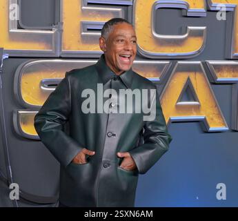 Los Angeles, États-Unis. 24 février 2025. Giancarlo Esposito, membre de la distribution, assiste à la première de la comédie de science-fiction de Netflix « The Electric State » au Théâtre égyptien dans la section hollywoodienne de Los Angeles le lundi 24 février 2025. Scénario : une adolescente orpheline traverse l'Ouest américain avec un robot doux, mais mystérieux, et un drifter excentrique à la recherche de son frère cadet. Photo de Jim Ruymen/UPI crédit : UPI/Alamy Live News Banque D'Images