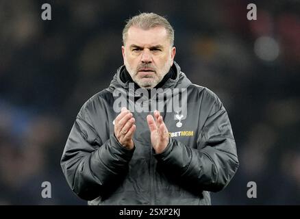 Photo datée du 09-02-2025 du patron de Tottenham Ange Postecoglou qui croit que c'était seulement naturel Manchester City tomberait de leur «standard sans précédent» mais ne serait pas surpris de les voir remporter la premier League la saison prochaine. Date d'émission : mardi 25 février 2025. Banque D'Images