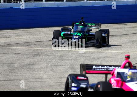 Milwaukee Wisconsin - 1er septembre 2024 : Conor Daly INDYCAR Hy-Vee Milwaukee Mile 250 course 2 Banque D'Images
