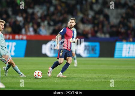 Barcelone, Espagne. 25 février 2025. Inigo Martinez (Barcelone) Football/Football : demi-finale espagnole 'Copa del Rey Mapfre' match de 1ère manche entre le FC Barcelona 4-4 Club Atletico de Madrid aux Estadi Olimpic Lluis Companys à Barcelone, Espagne . Crédit : Mutsu Kawamori/AFLO/Alamy Live News Banque D'Images