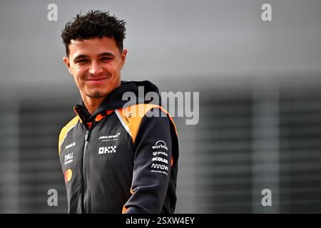 Sakhir, Bahreïn. 26 février 2025. Lando Norris (GBR) McLaren. 26.02.2025. Essais de formule 1, Sakhir, Bahreïn, premier jour. Crédit : James Moy/Alamy Live News Banque D'Images