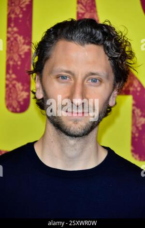 Moritz Heidelbach zu Gast auf dem roten Teppich BEI der Premiere der ARD TV Serie Ghosts im Kino CineNova AM 25.02.2025 in Koeln NRW Deutschland *** Moritz Heidelbach en tant qu'invité sur le tapis rouge lors de la première de la série télévisée ARD Ghosts au cinéma CineNova le 25 février 2025 à Cologne NRW Allemagne Banque D'Images