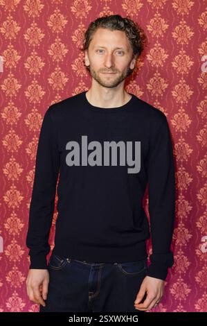 Moritz Heidelbach BEI der Premiere der ARD Comery-Serie Ghosts im CineNova. Köln, 25.02.2025 *** Moritz Heidelbach à la première de la série Ghosts de l'ARD Comery au CineNova Cologne, 25 02 2025 Foto:XR.xSchmiegeltx/xFuturexImagex Ghosts 5286 Banque D'Images